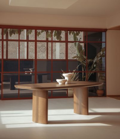 Tambora table made of oak 220 x 105 x 77 cm - Smoked oak